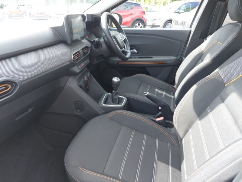 Dacia Sandero Stepway 1.0 Tce Comfort SL22DYT White #5