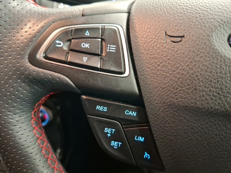 Ford Ecosport Hatchback Black #12