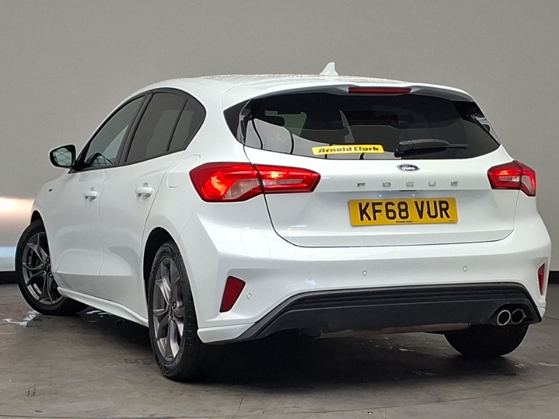 Ford Focus 1.0 Ecoboost 125 St-line KF68VUR White #2