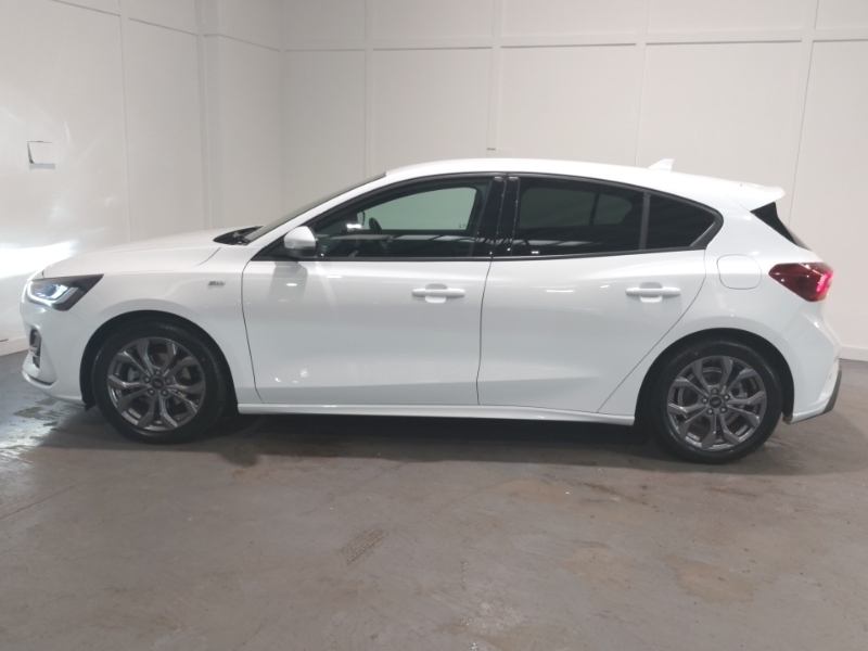 Ford Focus 1.0 Ecoboost Hybrid Mhev St-line White #4