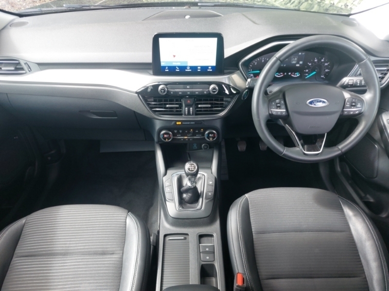 Ford Kuga 1.5 Ecoblue Titanium MT70XYJ Black #3