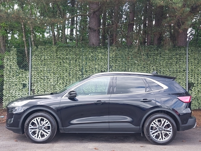 Ford Kuga 1.5 Ecoblue Titanium MT70XYJ Black #4