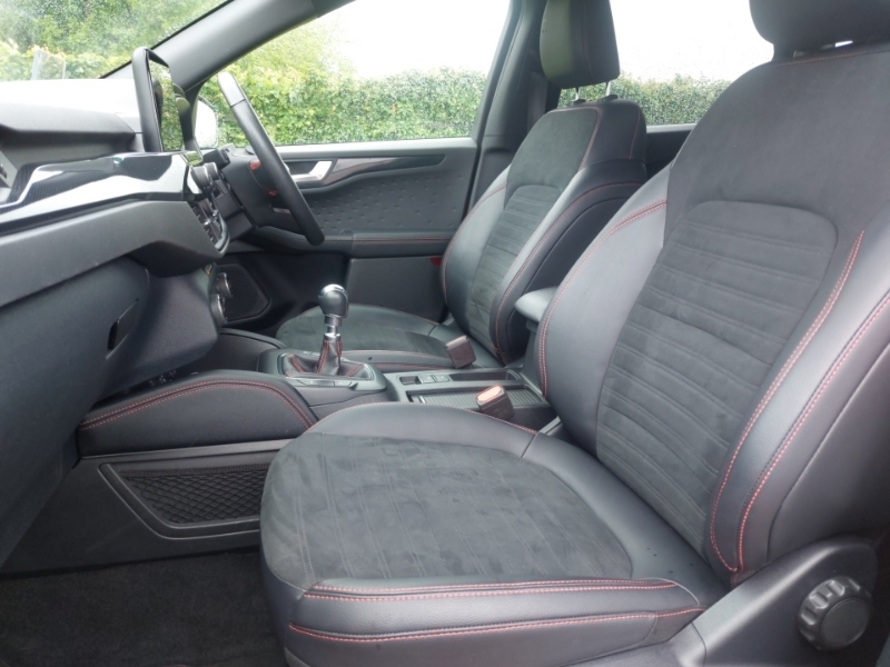 Ford Kuga 2.0 Ecoblue Mhev St-line Edition AV21VYG Red #5
