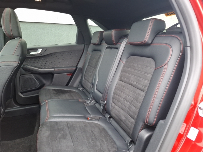 Ford Kuga 1.5 Ecoblue St-line X Edition WP70DCO Red #6