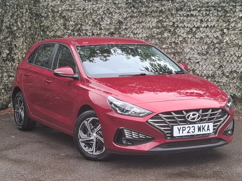 Hyundai I30 1.0T Gdi Se Connect Dct Red