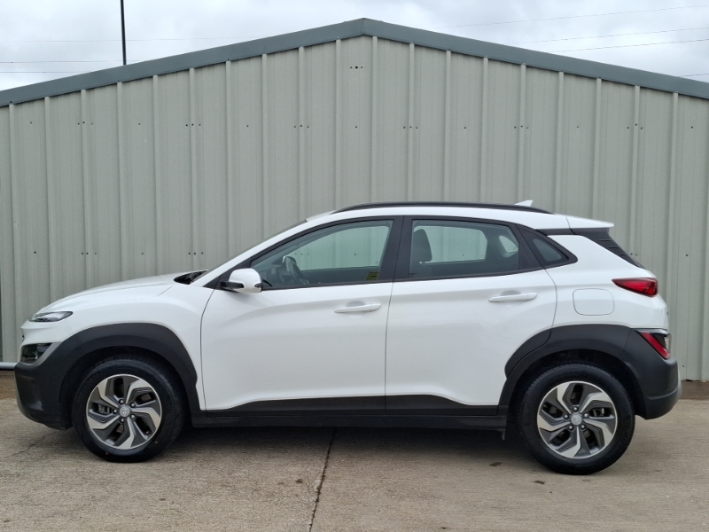 Hyundai Kona 1.6 Gdi Hybrid Se Connect Dct SH23VHU White #4