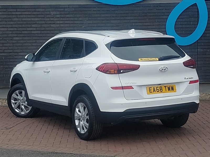 Hyundai Tucson 1.6 Gdi Se Nav 2Wd EA68TWW White #2