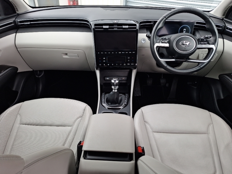 Hyundai Tucson 1.6 Tgdi Ultimate 2Wd DY22VNM White #3
