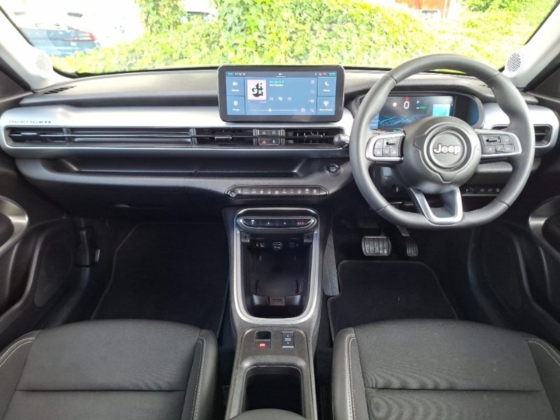 Jeep Avenger 115Kw Summit 54Kwh Beige #3