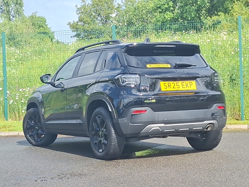 Jeep Avenger 1.2 E-awd E-hybrid Upland Dct Black #2