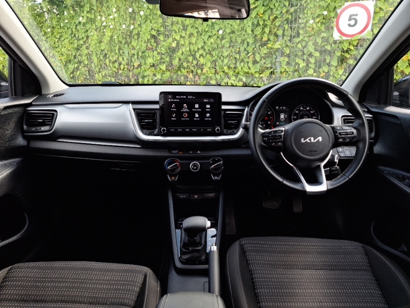 Kia Stonic 1.0T Gdi 99 2 Dct Black #3