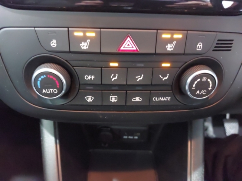 Kia Venga 1.6 4 Mpv Euro 6 123 Bhp Grey #9