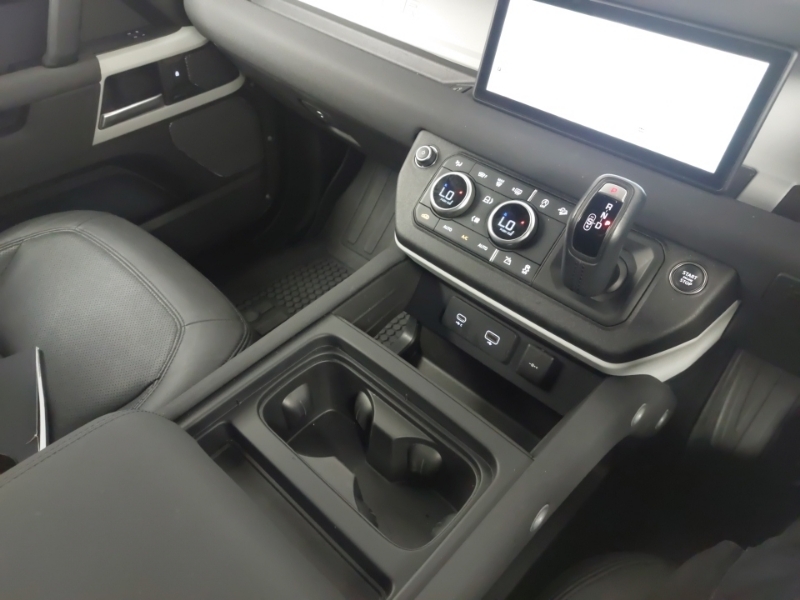 Land Rover Defender 90 90 X-dynamic Hse Black #10