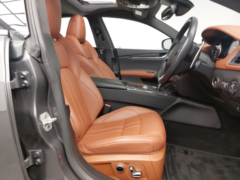 Maserati Ghibli Gt Black #11