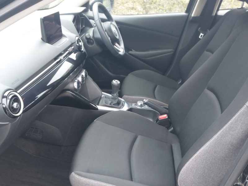 Mazda 2 1.5 Skyactiv G 75 Centre-line Black #5