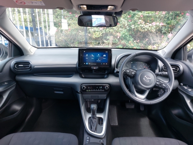 Mazda 2 1.5I Hybrid Centre Line Cvt White #3