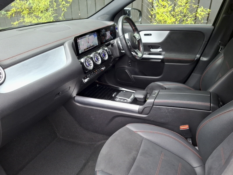 Mercedes-Benz EQA Eqa 250 140Kw Amg Line 66.5Kwh Black #5