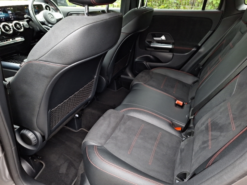 Mercedes-Benz GLA Class Gla 180 Amg Line Executive Grey #6
