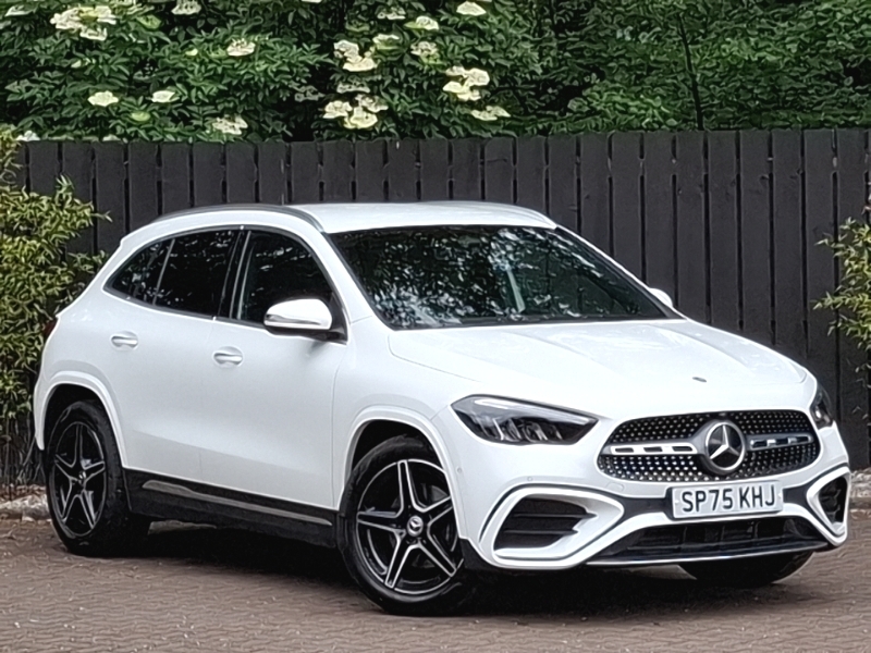 Mercedes-Benz GLA Class Gla 200D Amg Line Executive White