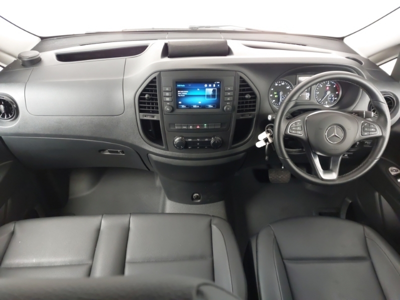 Mercedes-Benz Vito 114 Cdi Pro 9-Seater 9G-tronic KN24YXH Black #3