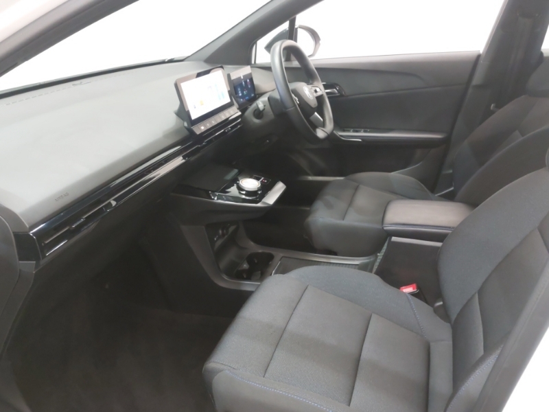 MG MG4 125Kw Se Ev 51Kwh FL23HGE White #5