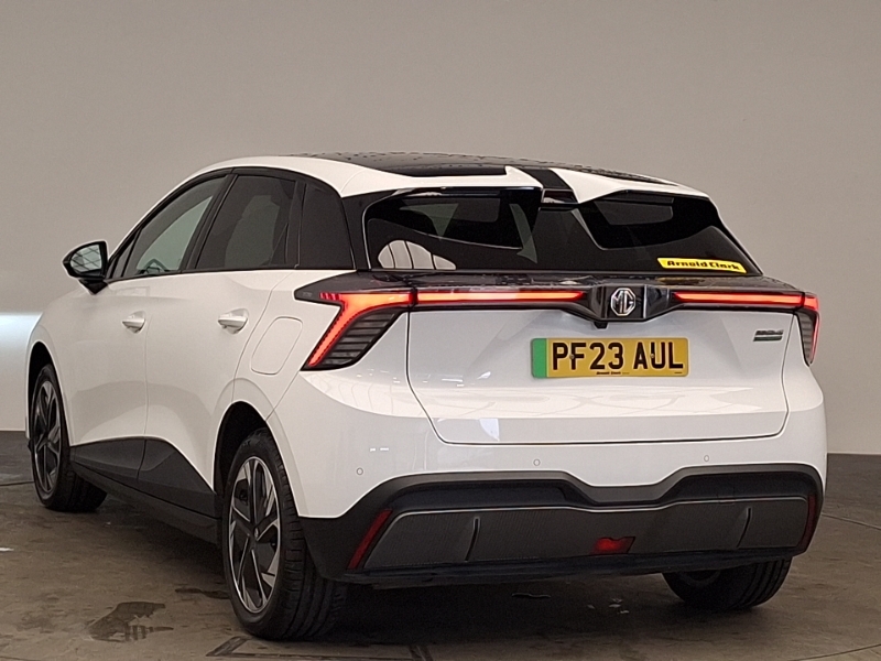 MG MG4 150Kw Trophy Ev Long Range 64Kwh PF23AUL White #2