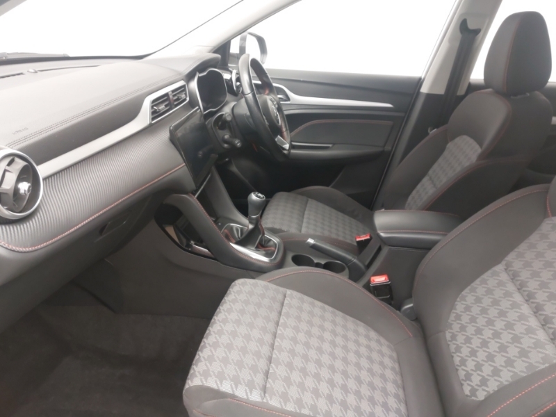 MG ZS 1.5 Vti-tech Excite SC72JYB White #4