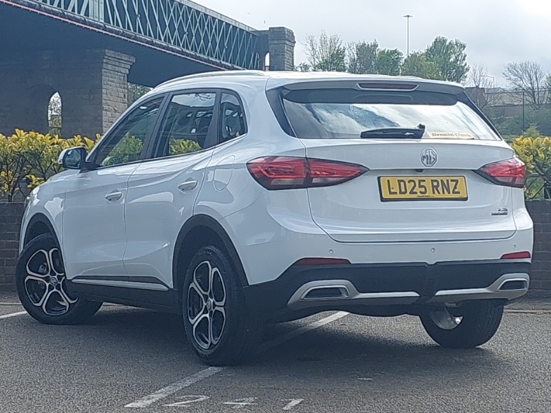 MG ZS 1.5 Hybrid Se LD25RNZ White #2