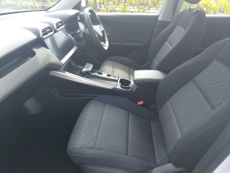 MG ZS 1.5 Hybrid Se LD25RNZ White #5