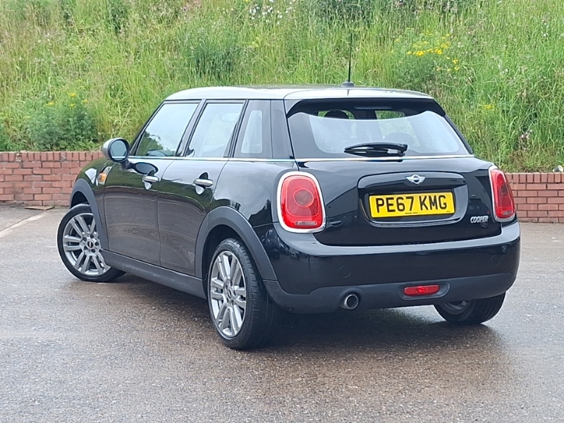 Mini Hatch 1.5 Cooper Seven PE67KMG Black #2