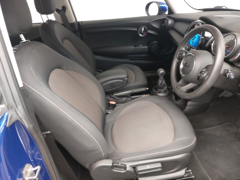 Mini Hatch 1.5 One Classic II SE70GYG Blue #6