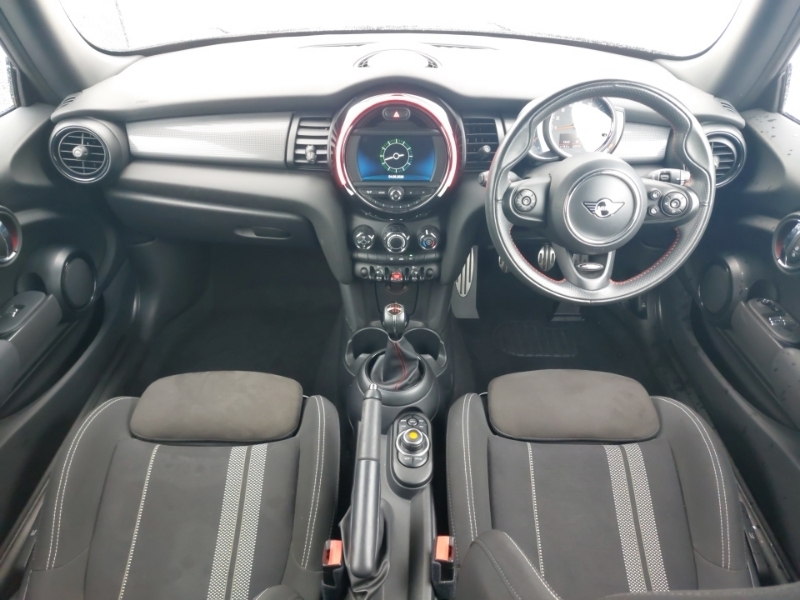 Mini Hatch 1.5 Cooper Sport II YG20HVZ White #3