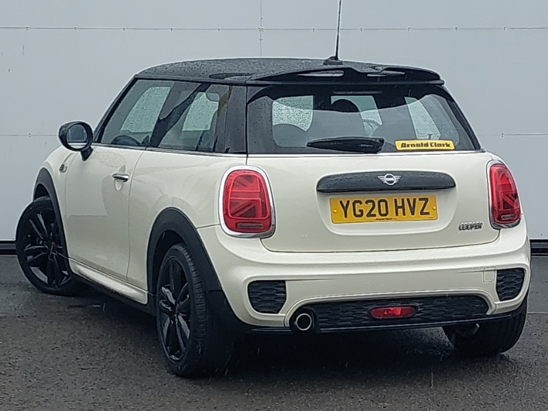 Mini Hatch 1.5 Cooper Sport II YG20HVZ White #2
