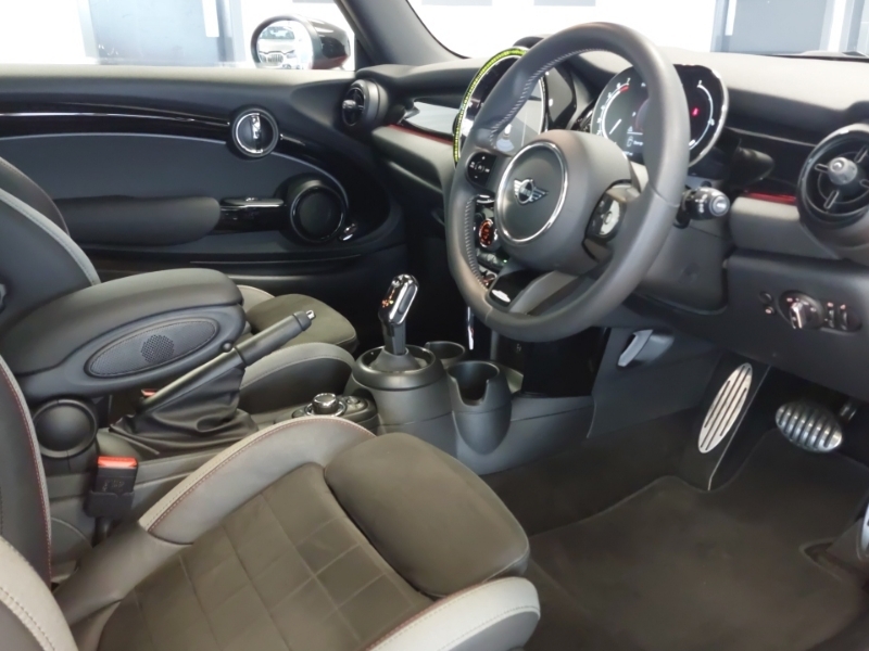 Mini Hatch 1.5 Cooper Sport SA23TJZ Red #6