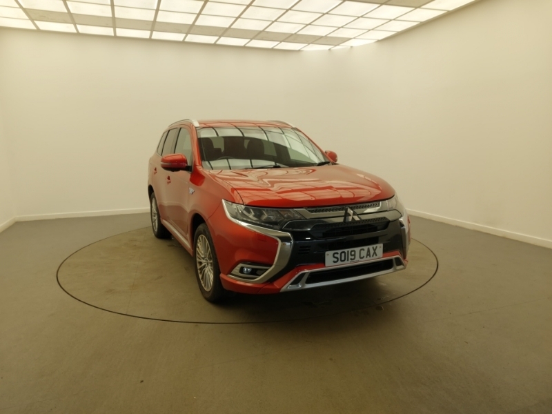 Mitsubishi Outlander 2.4 Phev 4H Red