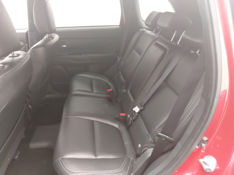 Mitsubishi Outlander 2.4 Phev 4H SO19CAX Red #6