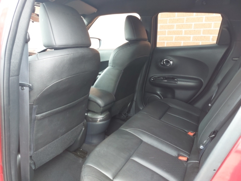 Nissan Juke 1.2 Dig-t Tekna SL67WOH Red #6