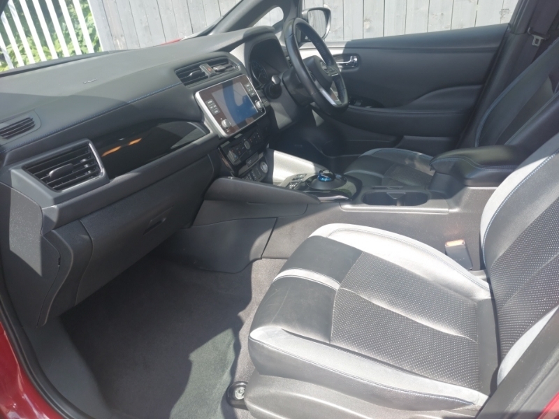 Nissan Leaf 110Kw Tekna 39Kwh LV72ZSP Red #5