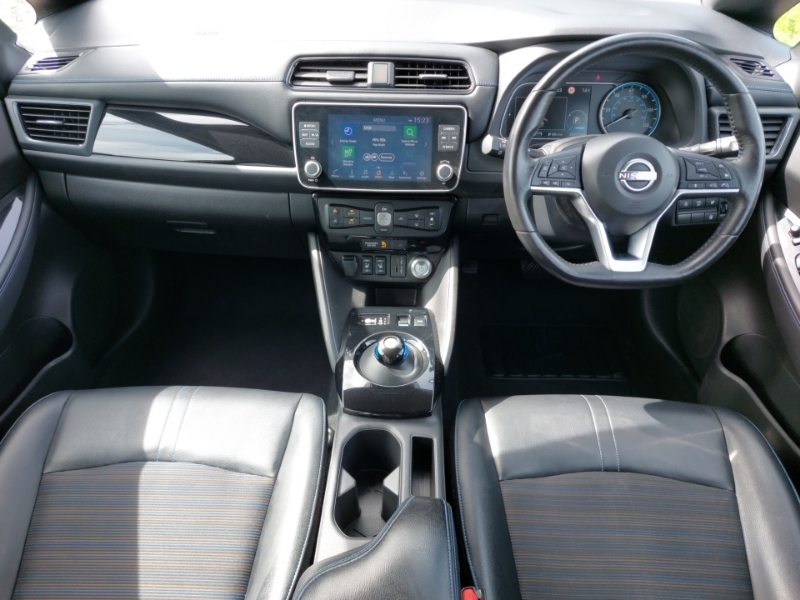 Nissan Leaf 110Kw N-connecta 39Kwh Grey #3