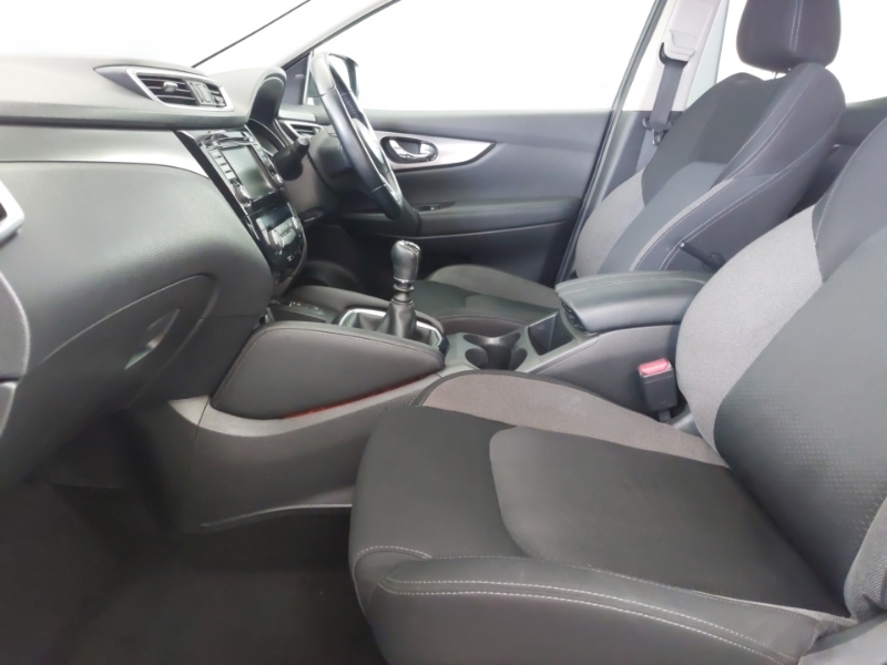 Nissan Qashqai 1.3 Dig-t N-connecta FX69WBD Grey #5