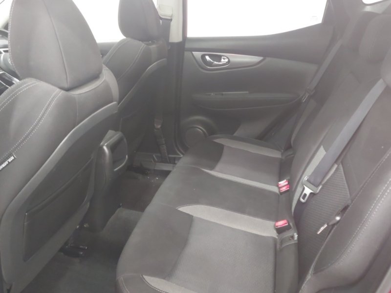 Nissan Qashqai 1.5 Dci N-connecta BF68XNG Red #6