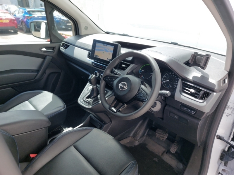Nissan TOWNSTAR 90Kw Tekna Van 45Kwh White #3