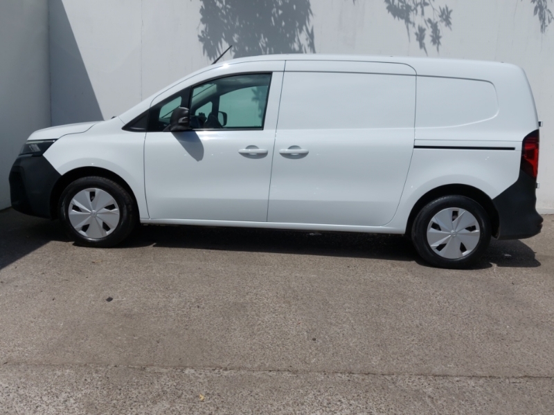 Nissan TOWNSTAR 90Kw Tekna Van 45Kwh White #4