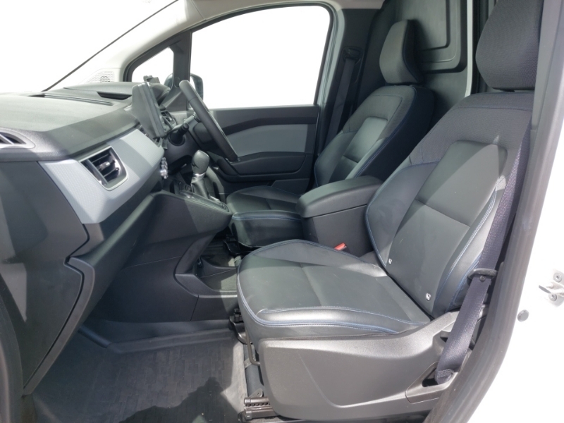 Nissan TOWNSTAR 90Kw Tekna Van 45Kwh White #5