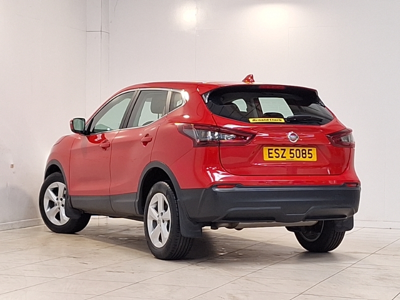 Nissan Qashqai 1.3 Dig-t 160 Acenta Premium Dct ESZ5085 Red #2