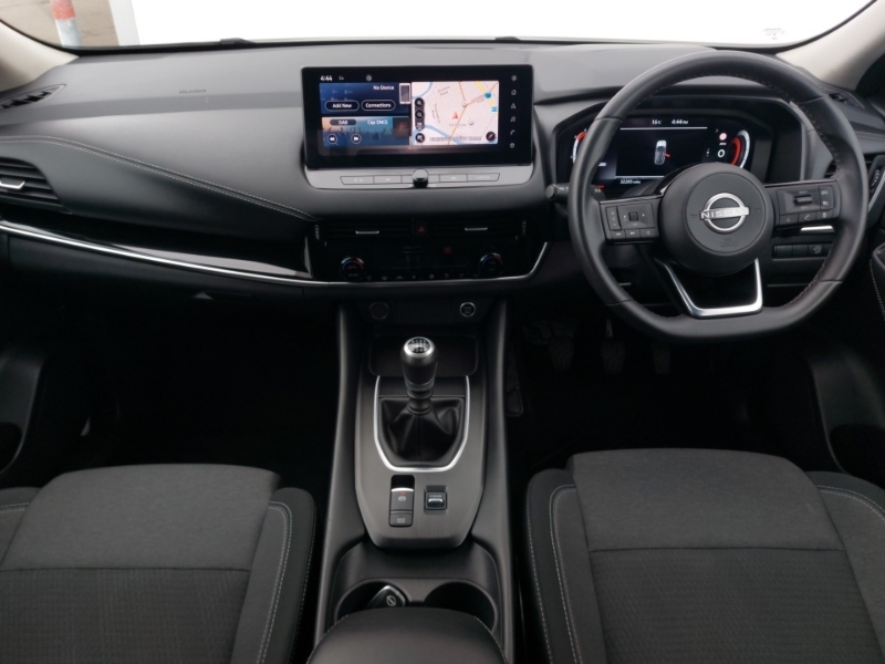 Nissan Qashqai 1.3 Dig-t Mh N-connecta SF73XCT White #3