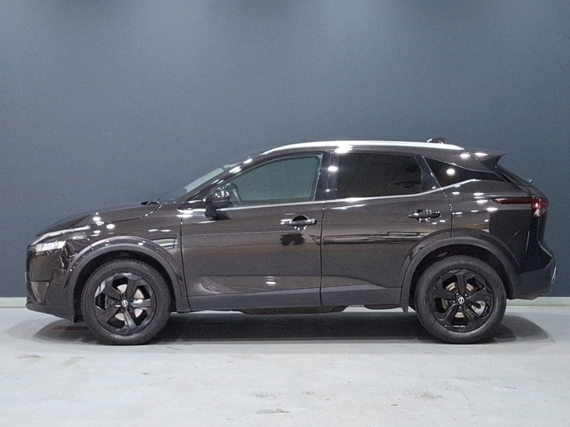 Nissan Qashqai 1.3 Dig-t Mh 158 N-connecta Xtronic DP73NNF Black #4
