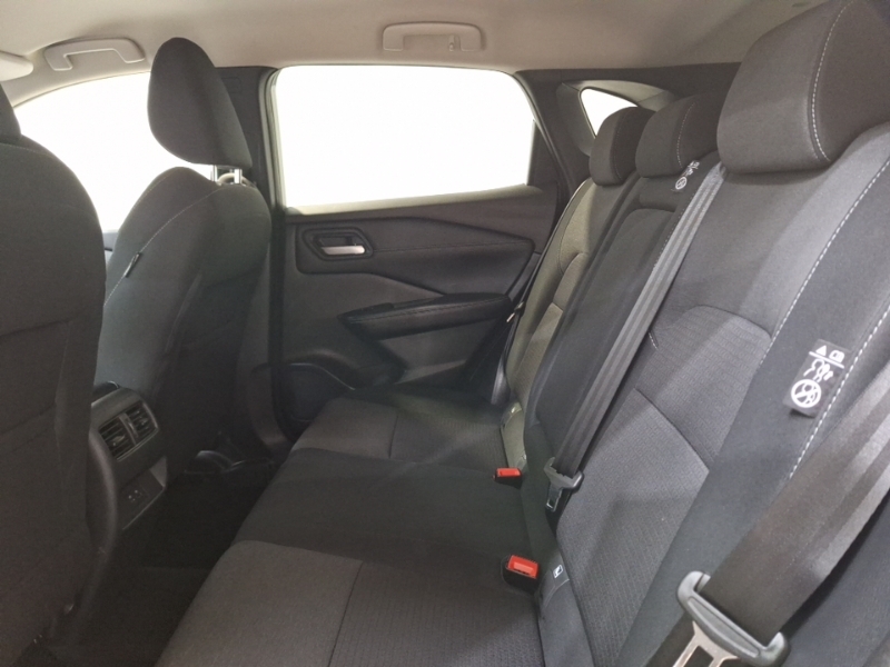 Nissan Qashqai 1.3 Dig-t Mh 158 N-connecta Xtronic LT72CEX Silver #6