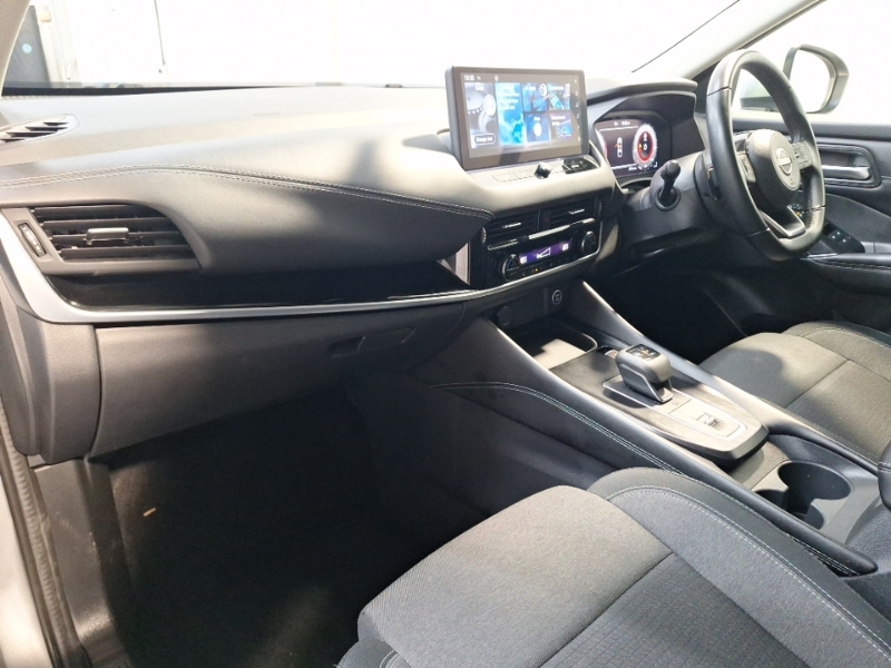 Nissan Qashqai 1.3 Dig-t Mh 158 N-connecta Xtronic LT72CEX Silver #5