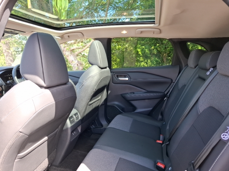 Nissan Qashqai 1.3 Dig-t Mh N-connecta Glass Roof SM25XPX Grey #6